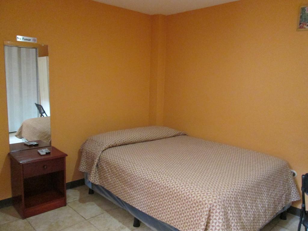 Hotel San Luis Managua Ruang foto